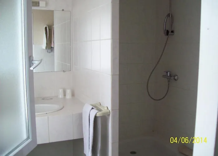 Le Relais Des Blaches Hotel
